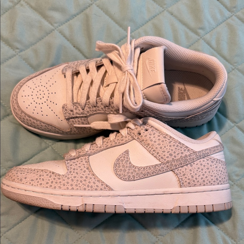 Nike White and Tan Patterned Sneakers